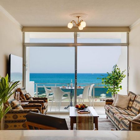 Makenzy Sandy Beachfront Paradise ラルナカ エクステリア 写真