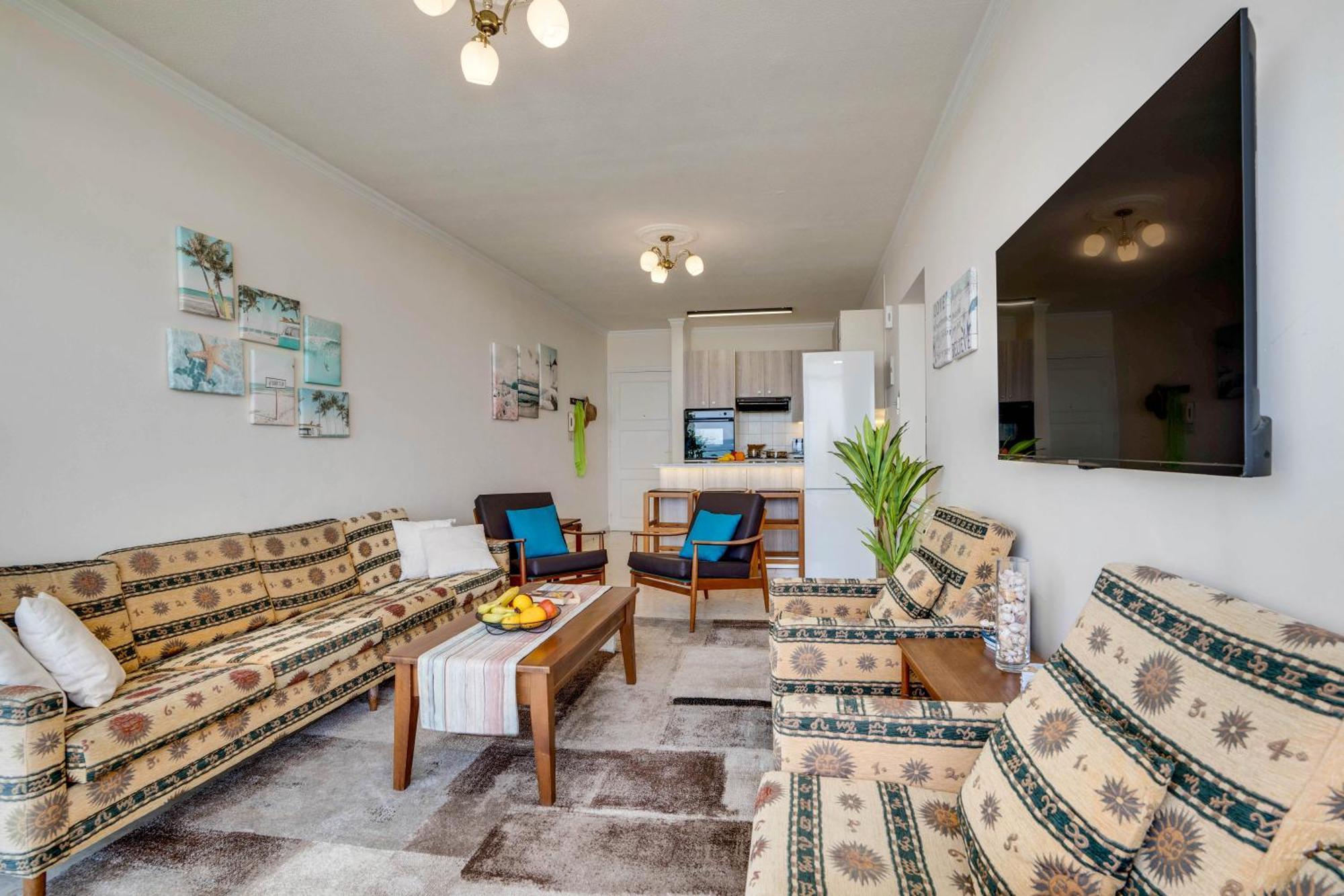 Makenzy Sandy Beachfront Paradise ラルナカ エクステリア 写真